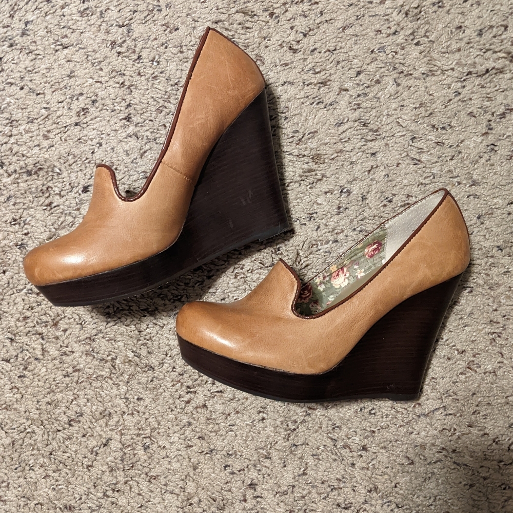 Seychelles Camel Wedges